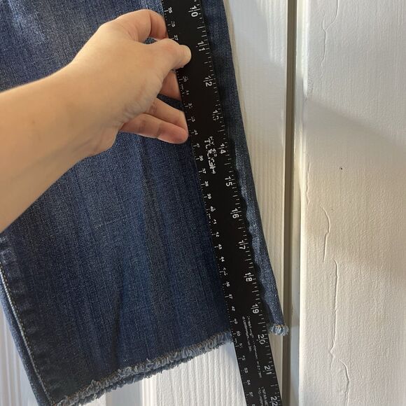 Lucky Brand Women's Bermuda Denim Shorts, Raw Hem, Size 6/28 - Picture 7 of 13